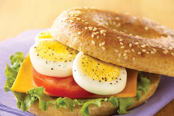 முட்டையுடன் சேர்த்து சாப்பிடக்கூடாத உணவுகள்! ஆபத்தை அறிந்து கொள்ளுங்கள் | Egg Eating Avoid Some Food In Tamil