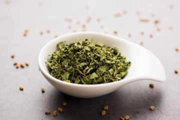 கசூரி மேத்தியை உணவில் சேர்ப்பதால் ஏற்படும் ஆரோக்கிய நன்மைகள் என்ன?