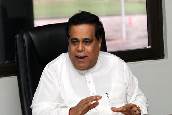 வீதிகளில் ஆர்ப்பாட்டங்களை நடத்தி மாற்றங்களை ஏற்படுத்த முடியாது:நிமல் சிறிபால டி சில்வா | Demonstrations Streets Cannot Bring System Change