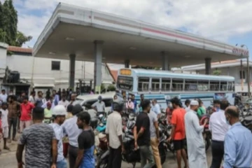 QR කේතය අනුව ඉන්ධන ලබාදෙන පිරවුම්හල් මෙතනින් දැනගන්න.. (PHOTO)