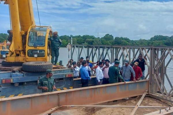 நாயாறு பகுதியில் உடைந்த இரண்டு பாலங்கள் தொடர்பில் வெளியான அறிவிப்பு | Announcement Regarding Broken Bridges Nayaru Area நாயாறு பகுதியில் உடைந்த இரண்டு பாலங்கள் தொடர்பில் வெளியான அறிவிப்பு | Announcement Regarding Broken Bridges Nayaru Area