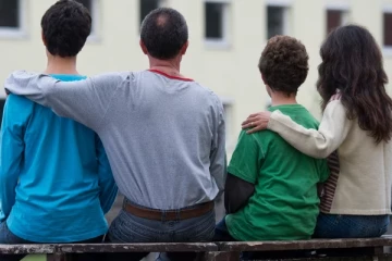 ஒரு கண்ணில் சுண்ணாம்பும் மறுகண்ணில் வெண்ணெயும்... தன் குடிமக்களுக்காக மட்டும் குரல் கொடுக்கும் சுவிஸ் அரசியல்வாதிகள்