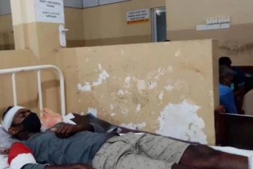 கிளிநொச்சியில் அரசியல் செல்வாக்குடன் சட்டவிரோத காடழிப்பு! இளைஞரொருவர் மீதும் தாக்குதல்