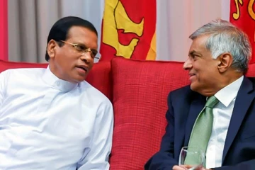 மக்களின் பிரச்சினையை உடனடியாக தீர்க்க கட்சிகள் அனைத்தும் ஒன்றிணைய வேண்டும்: மைத்திரி