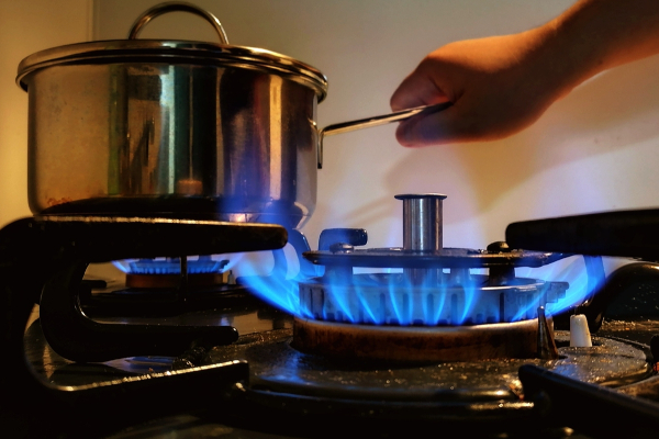 இலங்கையில் மீண்டும்  வெடித்த எரிவாயு அடுப்பு | Gas Stove Explodes Again In Sri Lanka