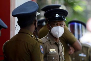 காவல்துறை பணிகளுக்கு இடையூறு விளைவித்த நால்வர் கைது