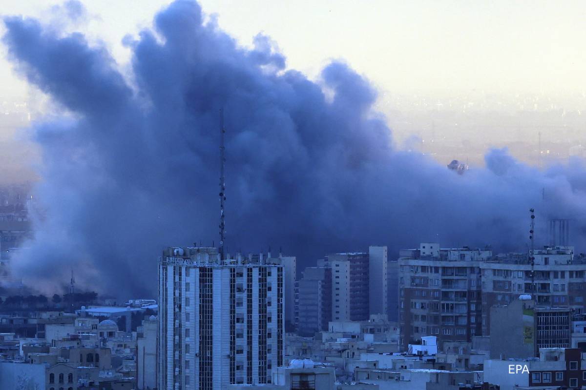 மிக மோசமானதை எதிர்பாருங்கள்... கடும் விரக்தியில் மீண்டும் ஈரானை மிரட்டும் ட்ரம்ப் | Trump Insults Iran Warns Big Strike