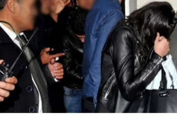 இருட்டு அறையில்.. பூனைகளுடன் அடைத்து வைக்கப்ட்ட 6 வயது குழந்தை! நெஞ்சை உருக்கும் கொடூர சம்பவம்