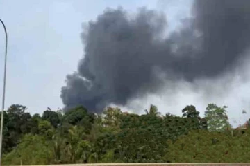 கொழும்பில் உள்ள பகுதியொன்றில் திடீரென பரவிய கரும்புகை: வெளியான காரணம்!