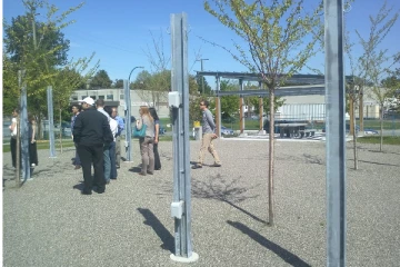 கனடாவில் பூங்காவில் தனியாக இருந்த டீன் ஏஜ் பெண்ணுக்கு நேர்ந்த நிலை! பொலிசார் விடுத்துள்ள எச்சரிக்கை