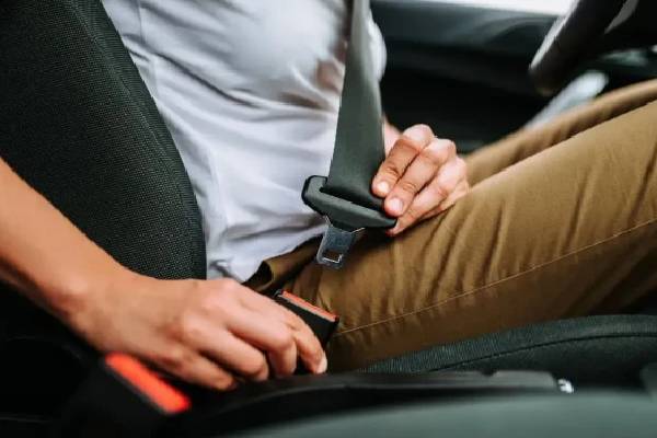 வாகன ஓட்டுனர்களுக்கு வெளியான முக்கிய அறிவிப்பு ; இருக்கைப்பட்டி அணிவது கட்டாயம் | Important Announcement For Drivers வாகன ஓட்டுனர்களுக்கு வெளியான முக்கிய அறிவிப்பு ; இருக்கைப்பட்டி அணிவது கட்டாயம் | Important Announcement For Drivers