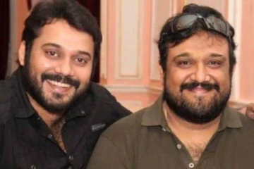 கல்லீரல் அறுவை சிகிச்சைக்கு பின் பாலா வெளியிட்ட முதல் போட்டோ- ஒல்லியாக ஆளே மாறிவிட்டாரே?