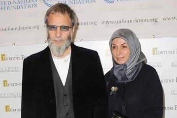 இஸ்லாம் மார்க்கத்தை தழுவிய பிரித்தானிய பொப் பாடகர்!