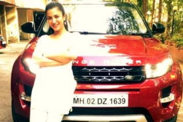 நடிகை ஸ்ருதி ஹாசன் வைத்துள்ள சொகுசு கார்கள்.. இதோ பாருங்க