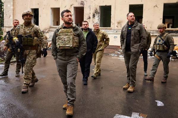 புத்தாண்டில் மிக மோசமான முடிவெடுக்கவிருக்கும் விளாடிமிர் புடின்... எச்சரிக்கும் ஜெலென்ஸ்கி | Russia Preparing New War புத்தாண்டில் மிக மோசமான முடிவெடுக்கவிருக்கும் விளாடிமிர் புடின்... எச்சரிக்கும் ஜெலென்ஸ்கி | Russia Preparing New War