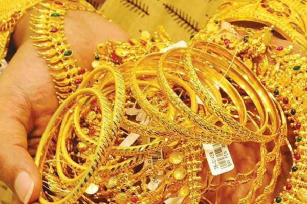 Today Gold Rate: 3வது நாளாக சரிந்தது தங்கத்தின் விலை... ஒரே நாளில் ரூ.1,120 குறைவு | Gold Rate November 18 2025 India And Srilanka