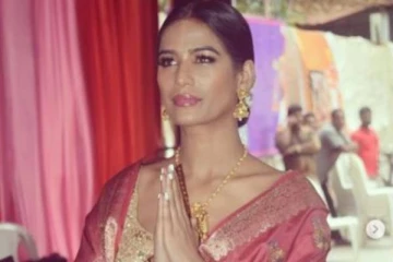 சுத்தமாக மேலாடை இல்லாமல் புகைப்படம் வெளியிட்ட நடிகை