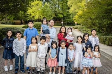 14 ஆண்டில் 16 குழந்தைகள்; வாரத்துக்கு 72 ஆயிரம் ரூபாய் செலவு!