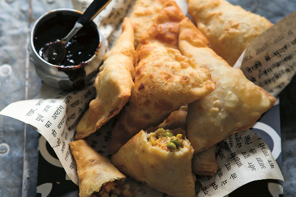 மொறு மொறு சுவையில் முட்டை சமோசா...இவ்வளவு ஈசியா செய்யலாமா? | Egg Samosa Recipe