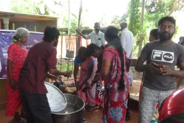 முள்ளிவாய்க்கால் படுகொலை அவலத்தை நினைவு கூர்ந்து வவுனியாவில் கஞ்சி வழங்கும் நிகழ்வு!