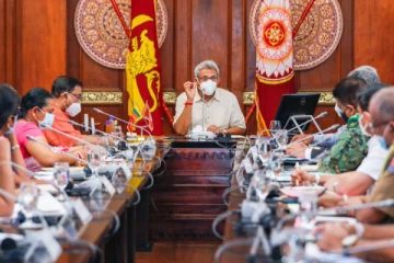 பந்துலவிற்கு கொரோனா; ஜனாதிபதி, பிரதமர் உள்ளிட்ட பலர் சிக்கலில்!