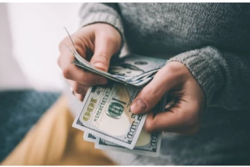 உடம்பில் இந்த இடத்தில் மச்சம் இருக்குறவங்களுக்கு பணக் கஷ்டம் நெருங்காது... பணம் சேர்ந்துகிட்டே இருக்கும்