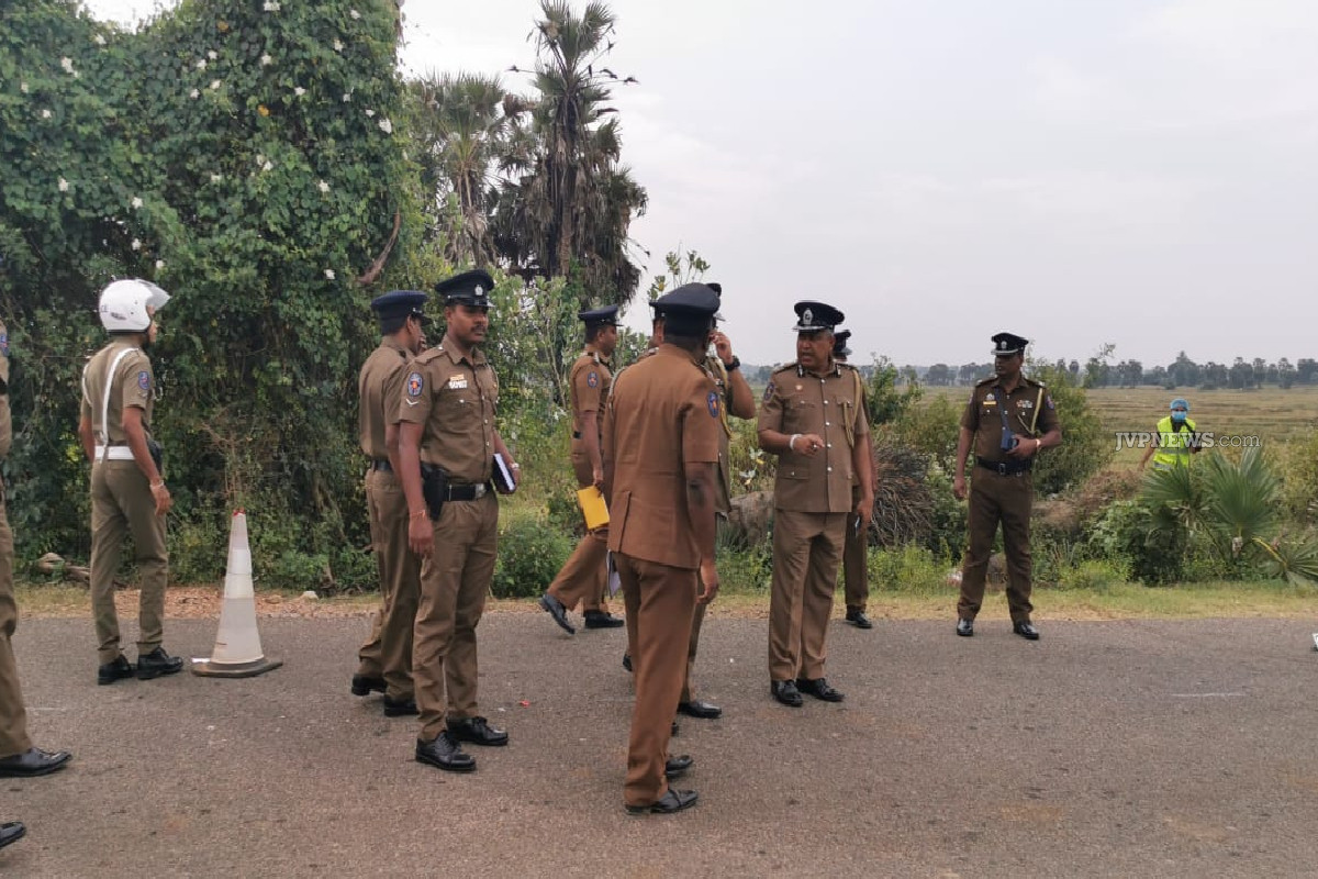 கைவிடப்பட்ட கிணற்றிலிருந்து 21 வயது இளைஞனின் சடலம் மீட்பு | Body Recovered From Abandoned Well கைவிடப்பட்ட கிணற்றிலிருந்து 21 வயது இளைஞனின் சடலம் மீட்பு | Body Recovered From Abandoned Well