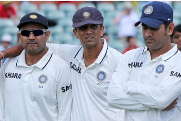 தோனி வாழ்க்கைய மாத்தி போட்டது  கங்குலின்னு நினைக்கிறீங்களா? -  ரகசியம் சொல்லும் சேவாக் - தமிழ்நாடு