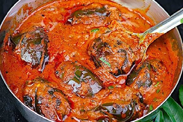 பார்த்தாலே பசி எடுக்கும் எண்ணெய் கத்ரிக்காய் குழம்பு! | Ennai Kathirikai Kulambu Recipe