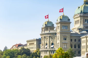 பாத்திரங்களை மூடிவைத்து சமையுங்கள், ஷவரில் குளியுங்கள்: சுவிஸ் அரசு மக்களுக்கு அறிவுரை