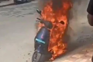 எலக்ட்ரிக் பைக் எளிதில் தீப்பற்றுவது ஏன்?