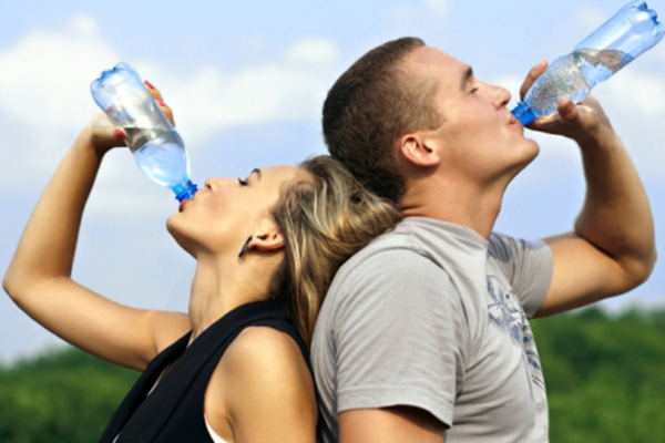 வெயில் காலத்தில் சருமத்தை காக்க இதை செய்தால் போதும்! | Skin Hot Weather Health Summer Tips