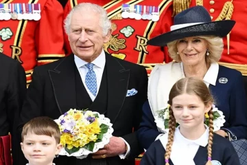 மன்னர் சார்லசின் முடிசூட்டு விழாவிற்கு இந்திய வம்சாவளியை சேர்ந்த பெண்ணிற்கு அழைப்பு