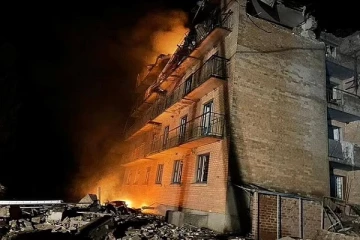 உக்ரைனிலுள்ள பள்ளியை தாக்கிய ரஷ்யாவின் ஆளில்லா விமானம்: பரிதாபமாக 4 பேர் உயிரிழப்பு