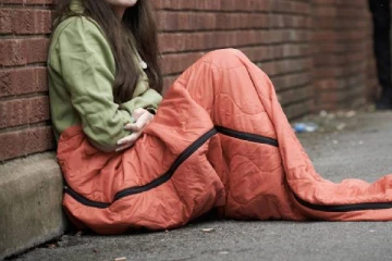 இலங்கை நடிகையை பிச்சை எடுக்க வைத்த பிரபல தமிழ் இயக்குனர்: அவரே சொன்ன தகவல்