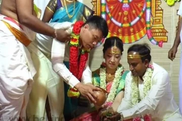 வெளிநாட்டில் மலர்ந்த அழகிய காதல்: தைவான் பெண்ணை மணந்த தமிழன்!