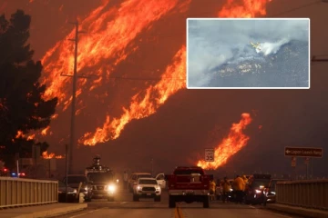 தெற்கு கலிபோர்னியாவில் புதிய காட்டுத் தீ; 30,000-க்கும் மேற்பட்டோர் வெளியேற்றம்