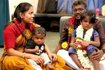 குடும்பத்துடன் புதிய வீட்டிற்கு குடியேறிய இயக்குனர் மாரி செல்வராஜ் ! பிரபலங்கள் கலந்து கொண்ட நிகழ்வு..