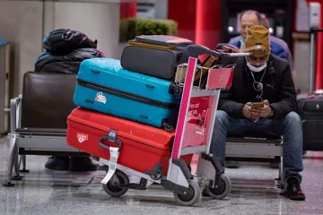 இனி கனடா வரும் வெளிநாட்டு பயணிகளுக்கு புதிய கட்டுப்பாடு