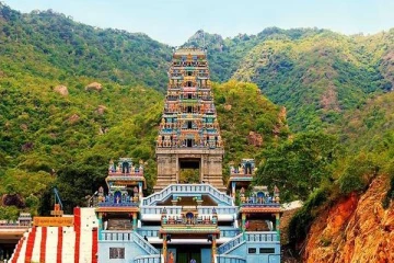 யாரும் அறிந்திடாத தமிழர்களின் அதிசயம் நிறைந்த கோவில்கள் - வாழ்வில் ஒரு முறையாவது சென்றுவிட வேண்டுமாம்!