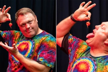 மிளகாய்களினால் சாதனை படைத்த இளைஞர்