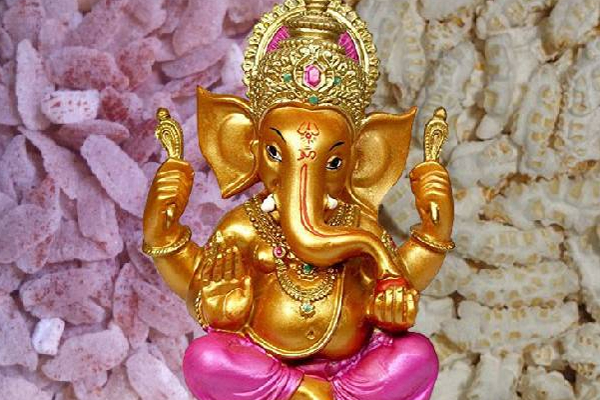 பிரித்தானியா வெளியிட்ட விநாயகர் உருவம் பொறித்த தங்க கட்டி! | Uk Releasen Gold Bar Engraved Image Lord Ganesha