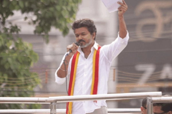 காலில் விழ வந்த விஜய்; போட்டோவை கட்டிப்பிடித்து அழுதார் - 2 குழந்தைகளை இழந்த தந்தை பகிர்ந்த விடயம் | Karur Victim Says Vijay Cried Tried To Touch Feet காலில் விழ வந்த விஜய்; போட்டோவை கட்டிப்பிடித்து அழுதார் - 2 குழந்தைகளை இழந்த தந்தை பகிர்ந்த விடயம் | Karur Victim Says Vijay Cried Tried To Touch Feet