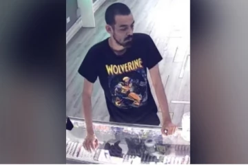 கனடாவில் 2 பெண்களை கொன்ற நபர் பற்றிய புதிய தகவல்