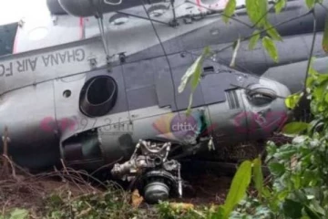 හෙලිකොප්ටර් අනතුරකින් ඇමතිවරුන් දෙදෙනෙකු ඇතුළු 8 දෙනෙක් මරුට