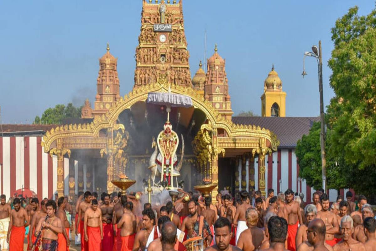 வடக்கு நாகராந்திர கடுகதி தொடருந்து சேவையில் மாற்றம் - பயணிகளுக்கு வெளியான அறிவிப்பு | Changes In Northern Nagarjuna Express Train வடக்கு நாகராந்திர கடுகதி தொடருந்து சேவையில் மாற்றம் - பயணிகளுக்கு வெளியான அறிவிப்பு | Changes In Northern Nagarjuna Express Train