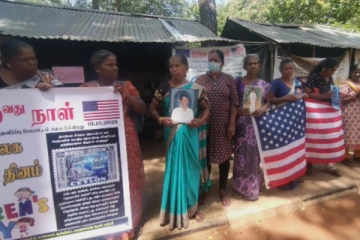 இலங்கையில் இந்து கோயில்கள் அழிப்பு: மோடி மௌனிப்பது ஏன்...!:காணாமல்போனோரின் உறவுகள் கேள்வி(Photos)