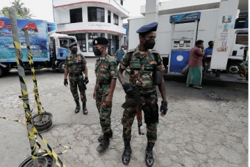 எரிபொருள் நிரப்பு நிலையங்களில் இராணுவப் பாதுகாப்பு வேண்டி அரசாங்கத்திடம் கோரிக்கை!