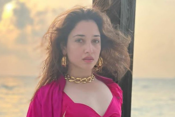 தமன்னாவிற்கு வயதாகிடுச்சா.. ரசிகர்களை ஷாக் ஆக்கிய புகைப்படம் | Tamanna Recent Pic Look Alike Aged