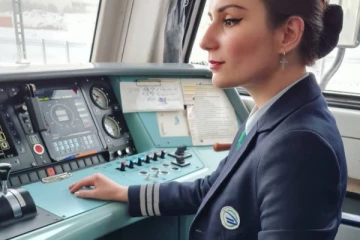 இலங்கை புகையிரதத் திணைக்களத்திற்கு பெண் உத்தியோகஸ்தர்கள் ஆட்சேர்ப்பு!